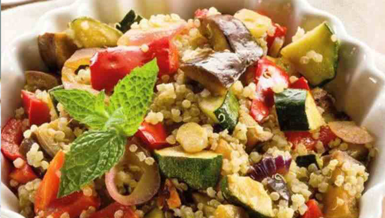 Receta vegetariana de quinoa con verduras